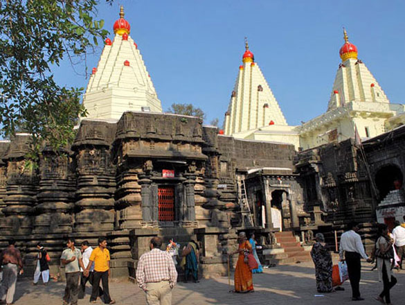 Mahalaxmi Temple Kolhapur during the day