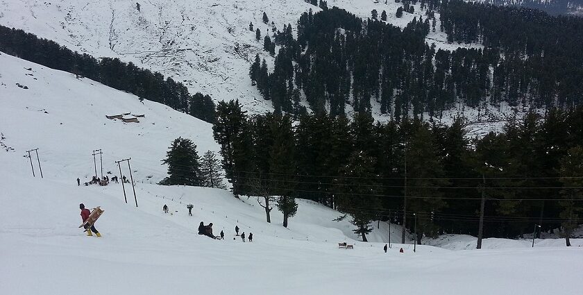 Patnitop hill station in Jammu – popular tourist hill destination