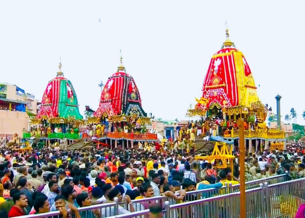 Lakhs of devotees brace the heavy rains to catch a glimpse of the Jagannath Rath Yatra